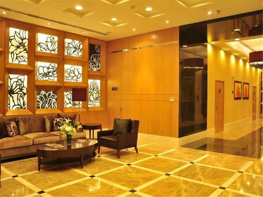 Oakwood Residence Shanghai Buitenkant foto